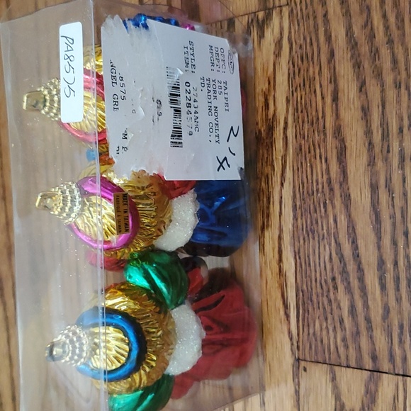 Set of Three Angel Ornaments - Picture 11 of 11